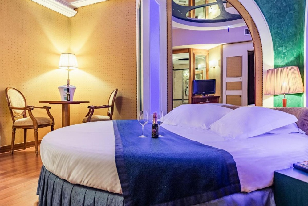 Room image 2