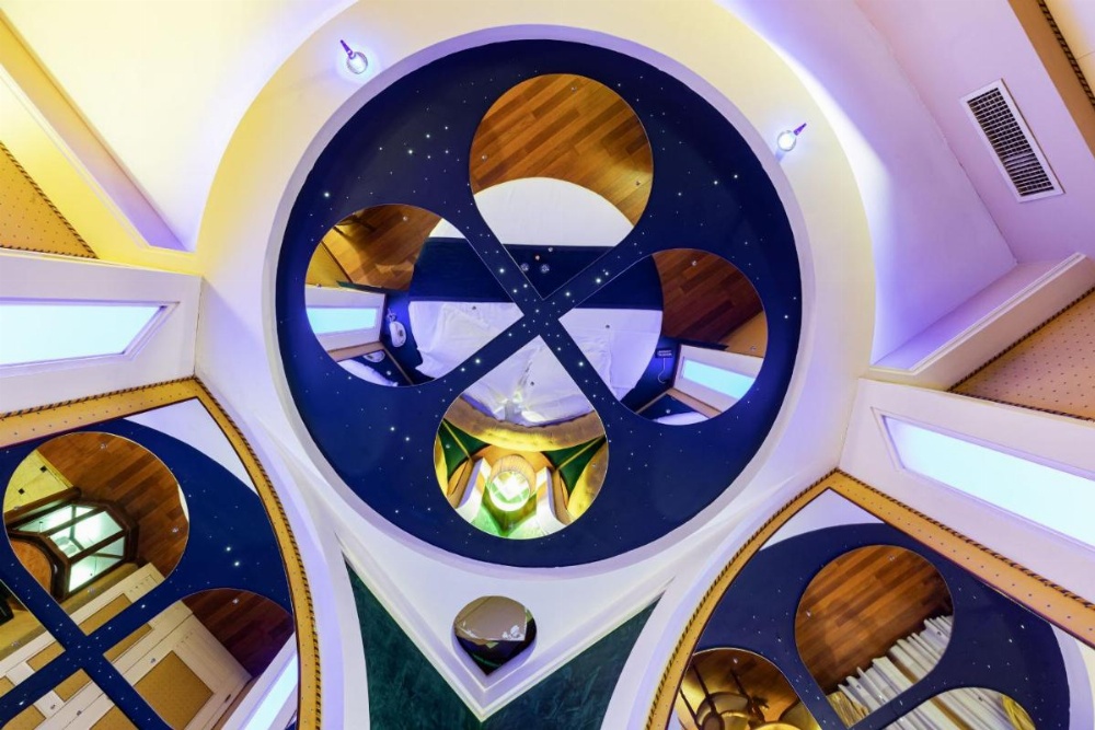 Room image 3